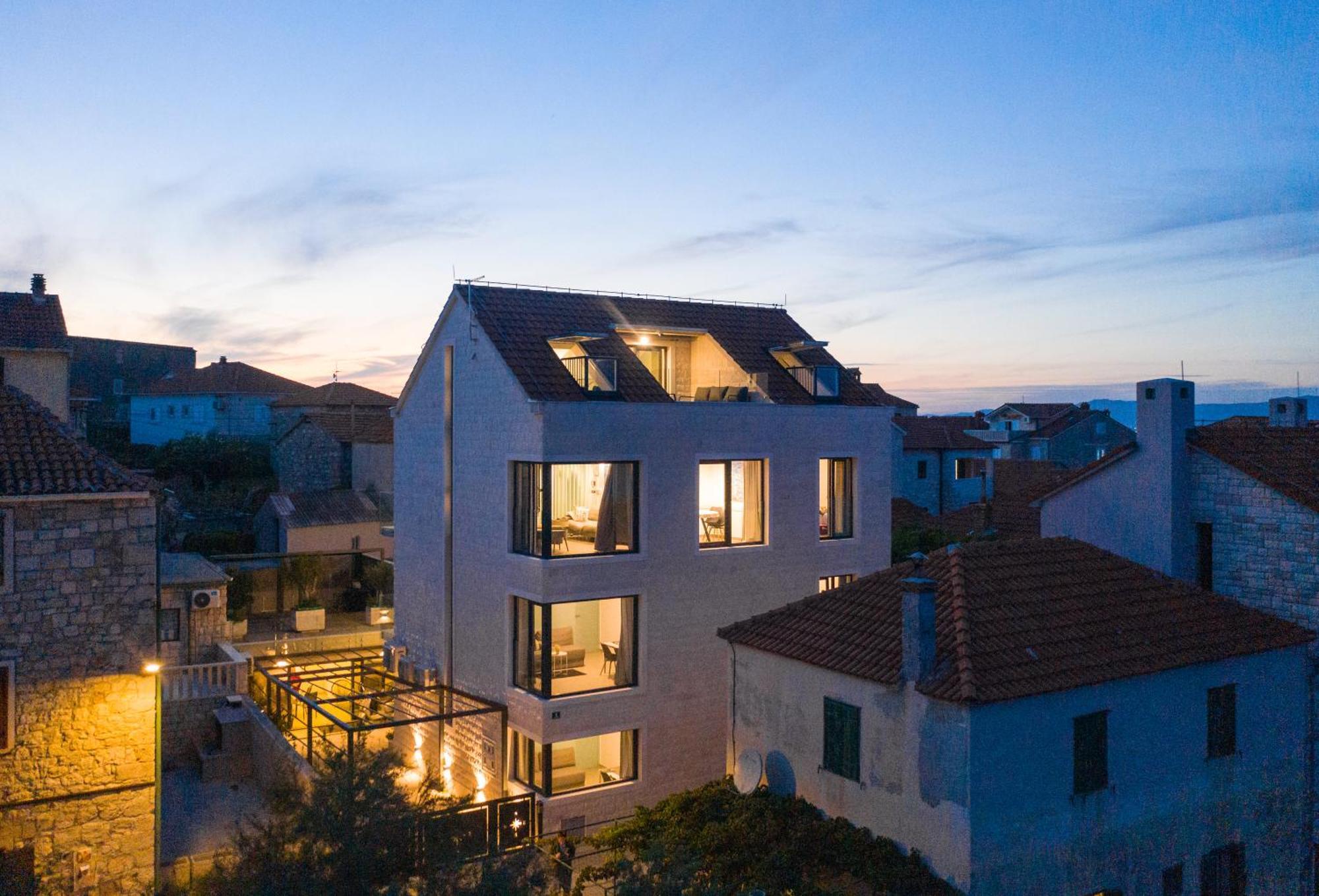 Apartment Sanja Postira
