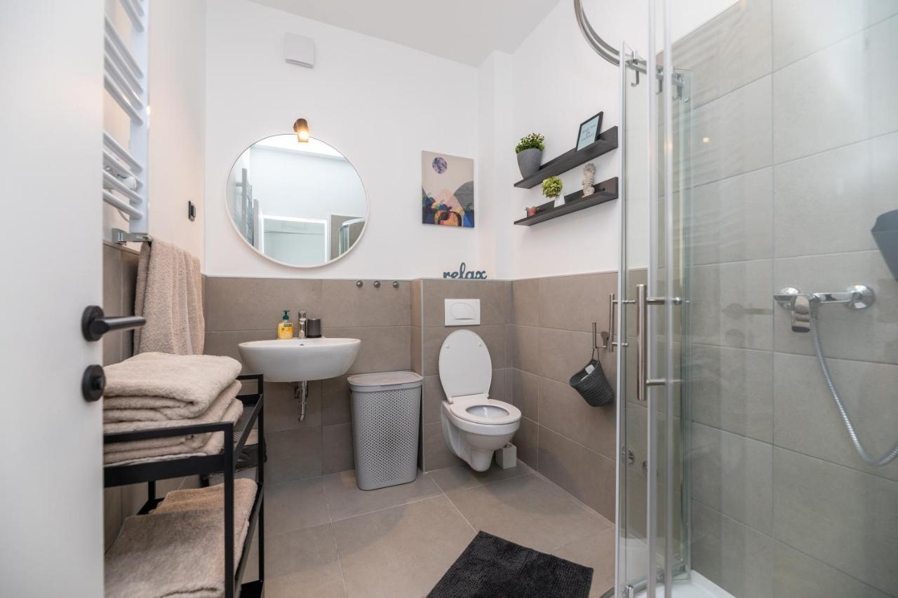 Sanja Apartment *